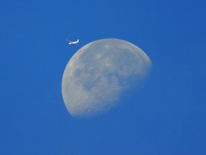 Moon - Airplane